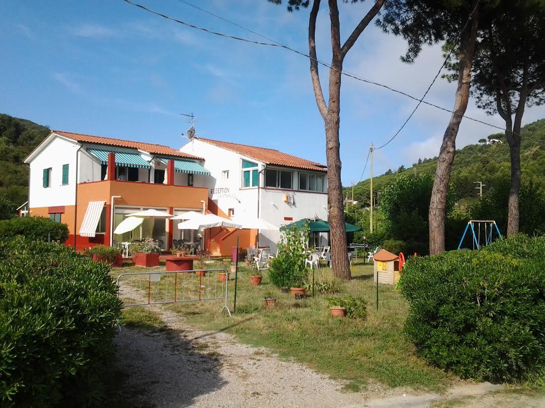 Hotel Rustichello Marina di Campo Kültér fotó